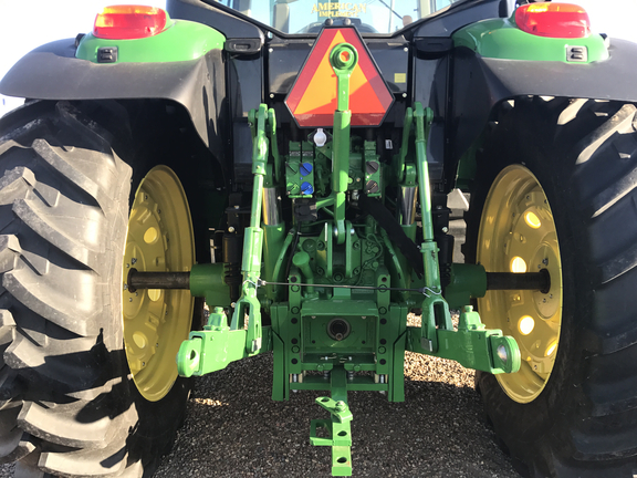 2016 John Deere 6145M