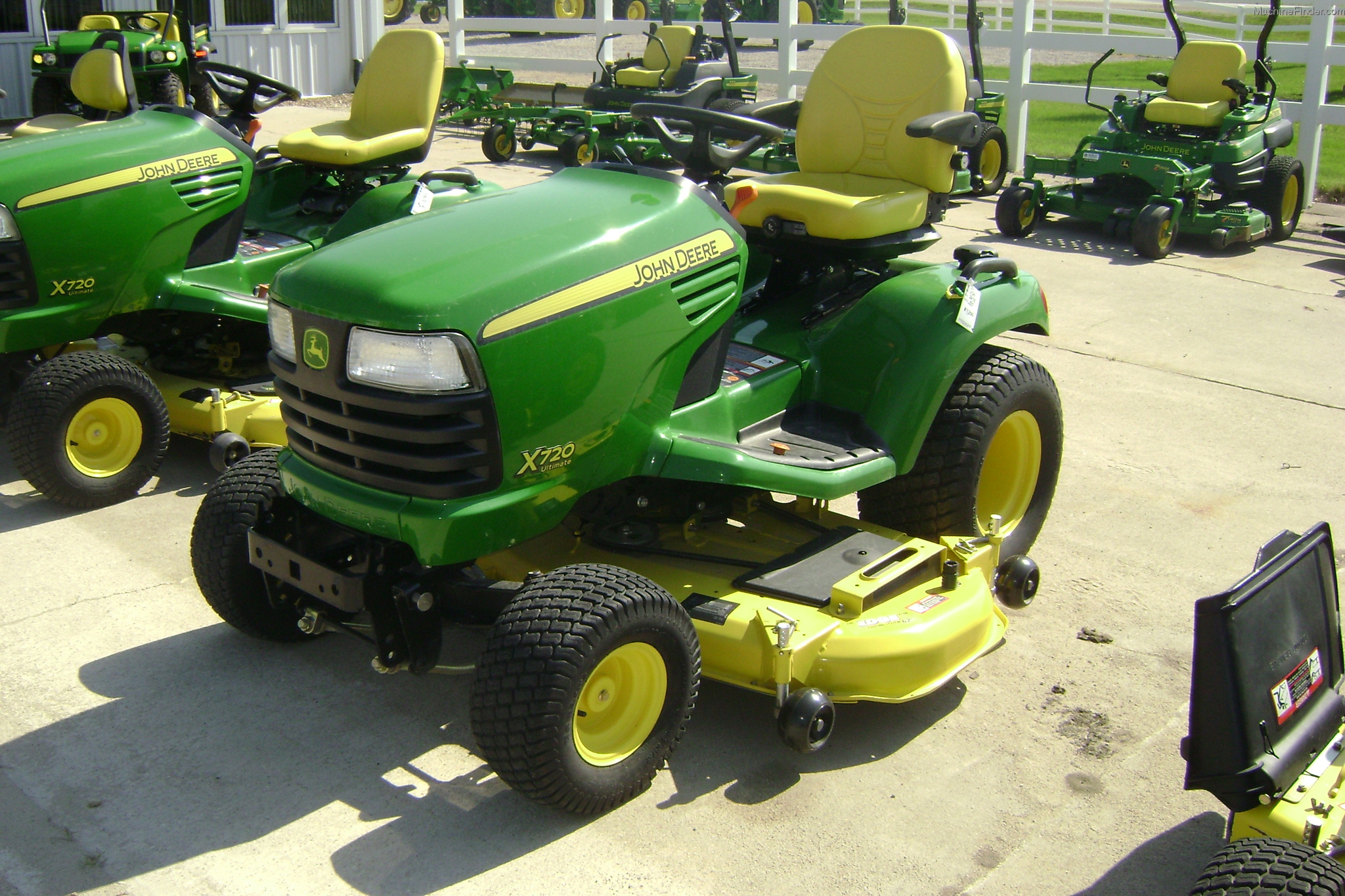 2011 John Deere X720 Lawn And Garden And Commercial Mowing John Deere Machinefinder 3108