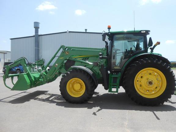 2015 John Deere 6140R