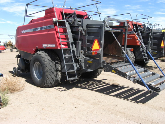 2011 Massey - Ferguson 2190