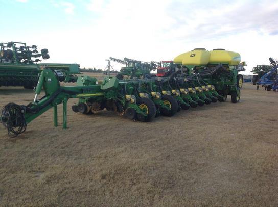 2007 John Deere 1770NT