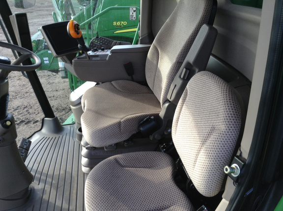 2015 John Deere S660