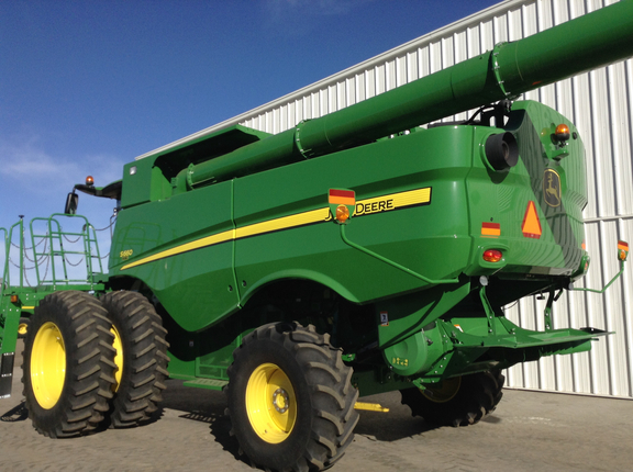 2015 John Deere S660