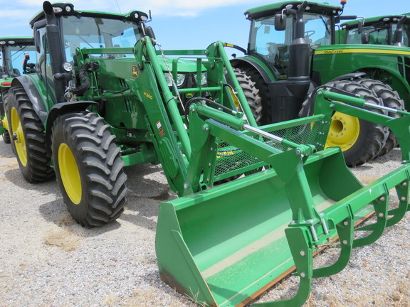 2015 John Deere 6140R