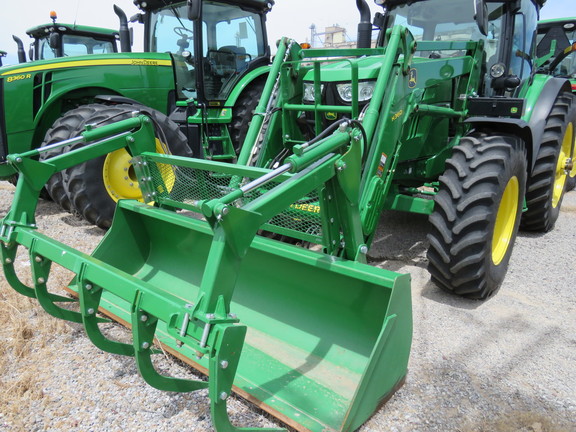 2015 John Deere 6140R