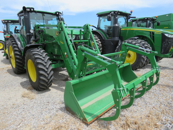 2015 John Deere 6140R