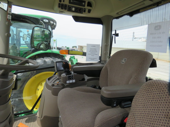 2015 John Deere 6140R