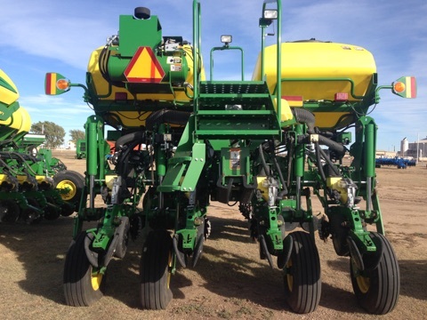 2013 John Deere 1770NT