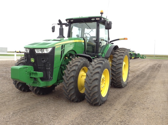 2016 John Deere 8320R