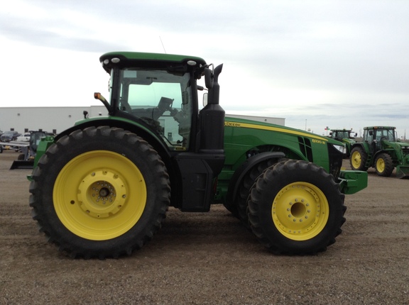 2016 John Deere 8320R