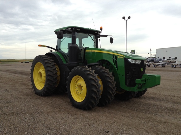 2016 John Deere 8320R