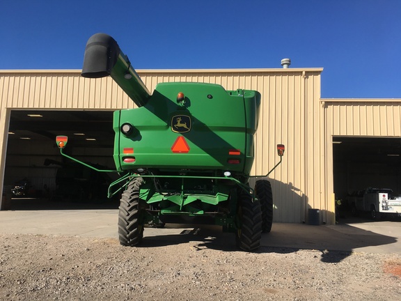 2013 John Deere S670