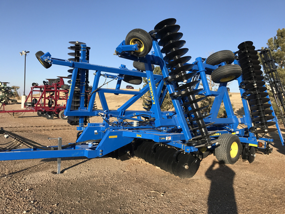 2016 Landoll 7450