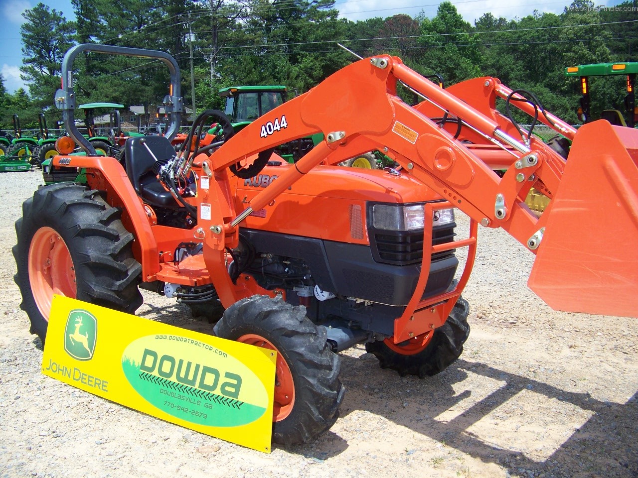 2006 Kubota L4400 Tractors - Utility (40-100hp) - John Deere MachineFinder