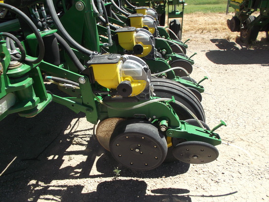 2011 John Deere 1770NT