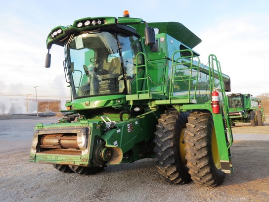 2013 John Deere S670