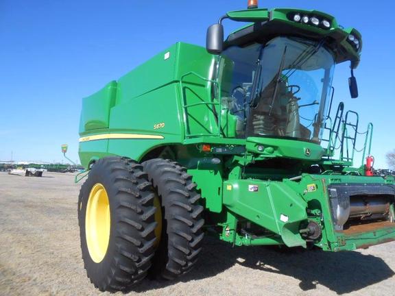 2012 John Deere S670