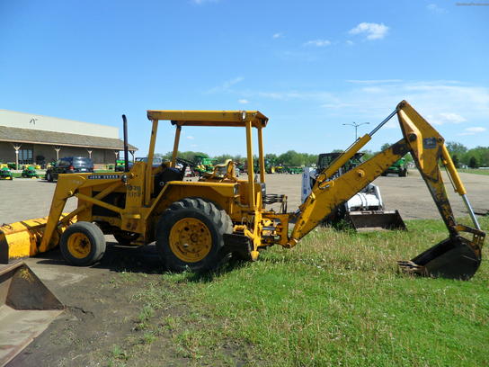 John Deere 310B Backhoe - John Deere MachineFinder