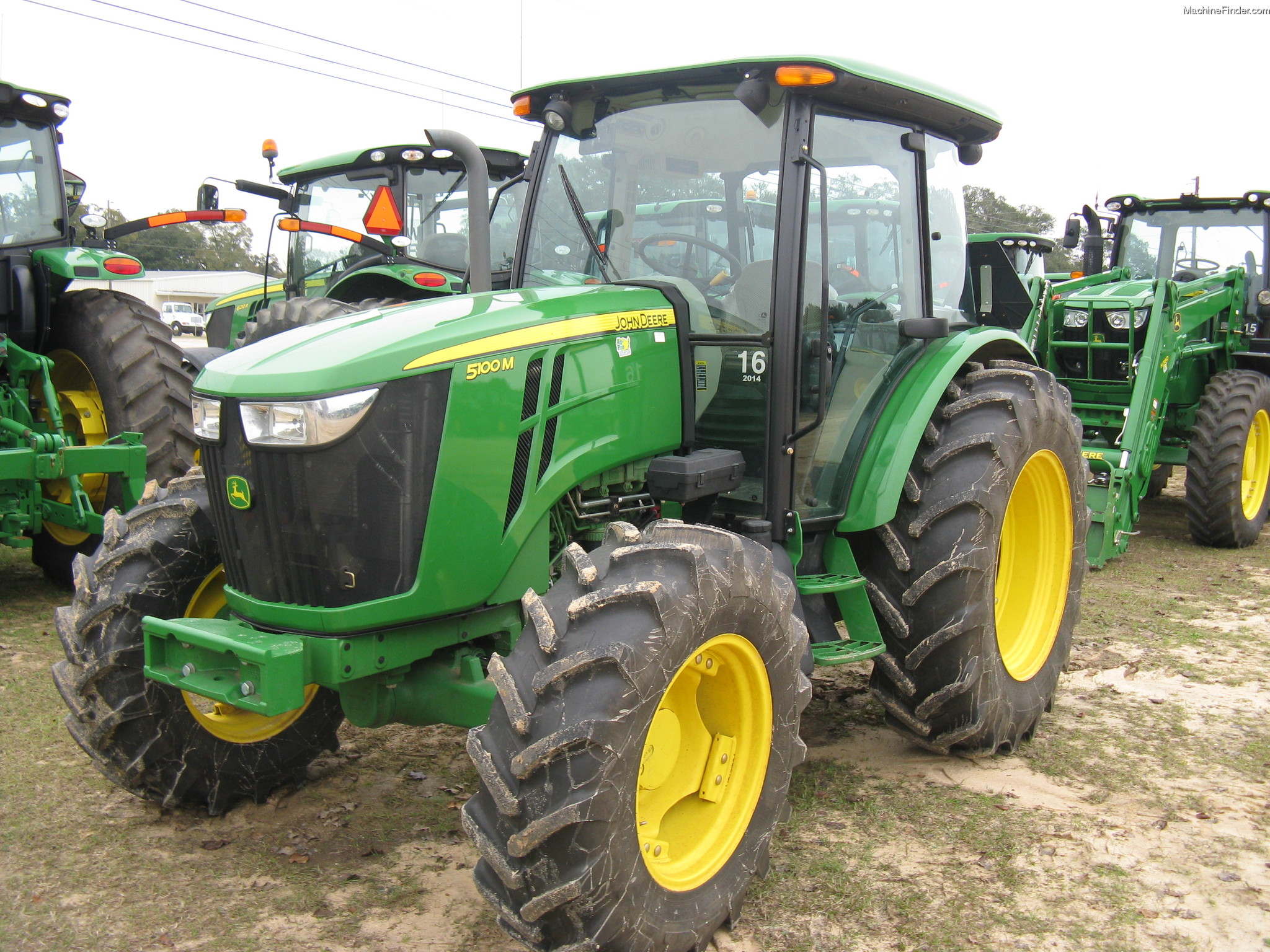 2012-john-deere-5100m-tractors-utility-40-100hp-john-deere