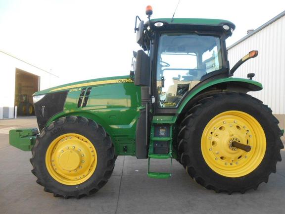 2013 John Deere 7200R