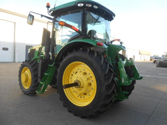 2013 John Deere 7200R