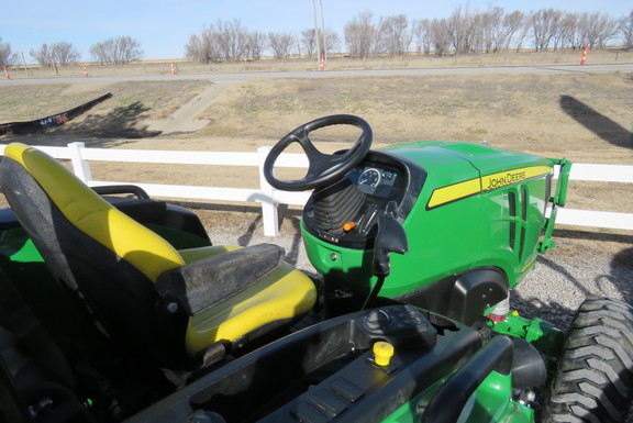 2015 John Deere 4066R