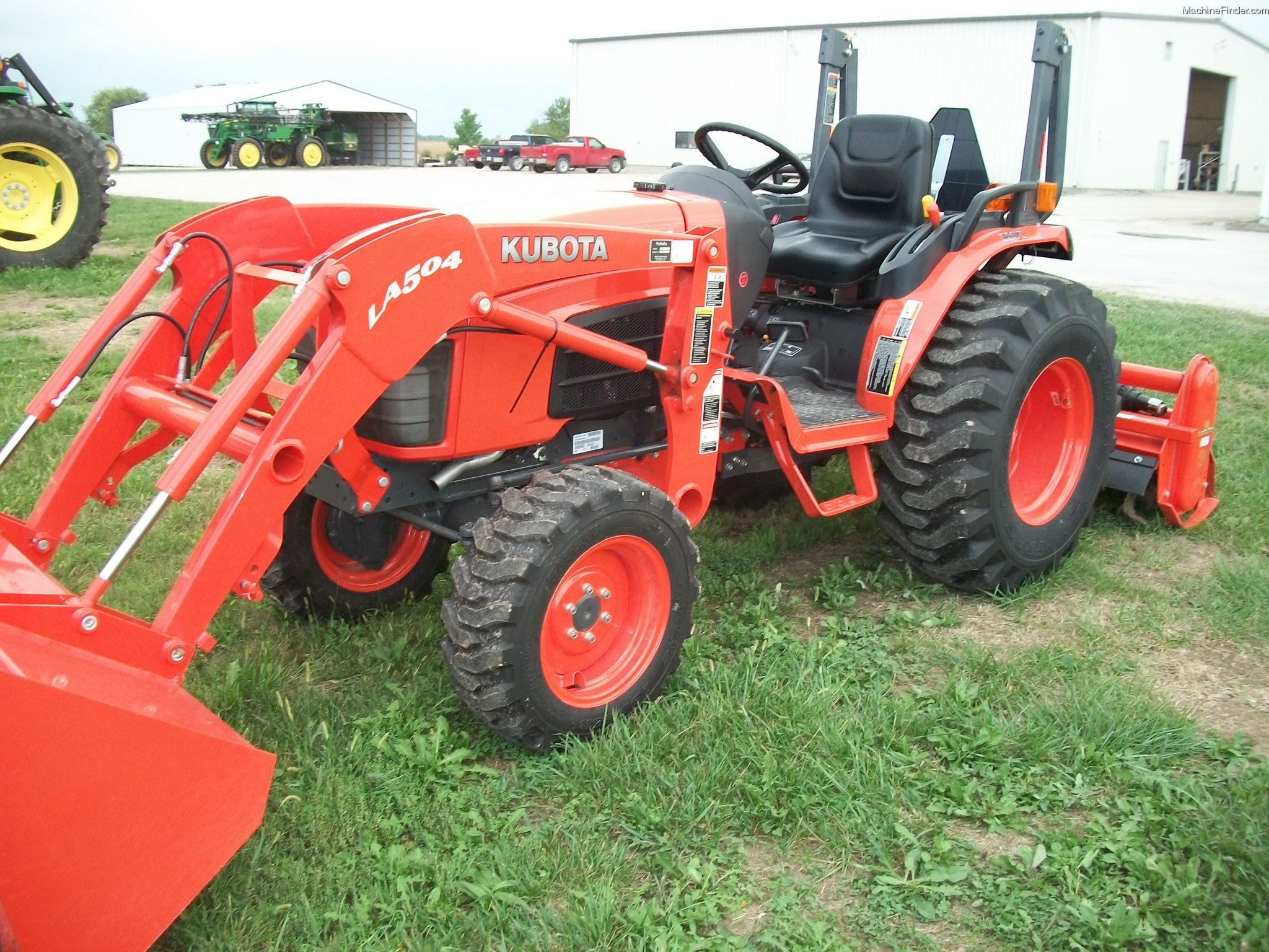 2013 Kubota B3300SU Tractors Compact (140hp.) John Deere MachineFinder