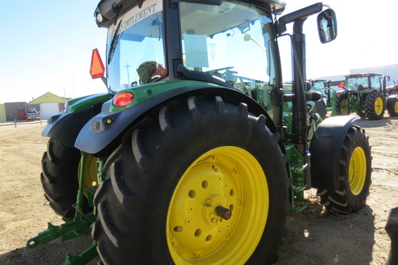 2014 John Deere 6125R