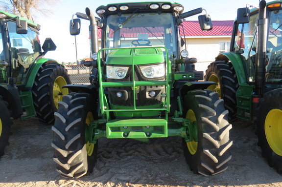 2014 John Deere 6125R