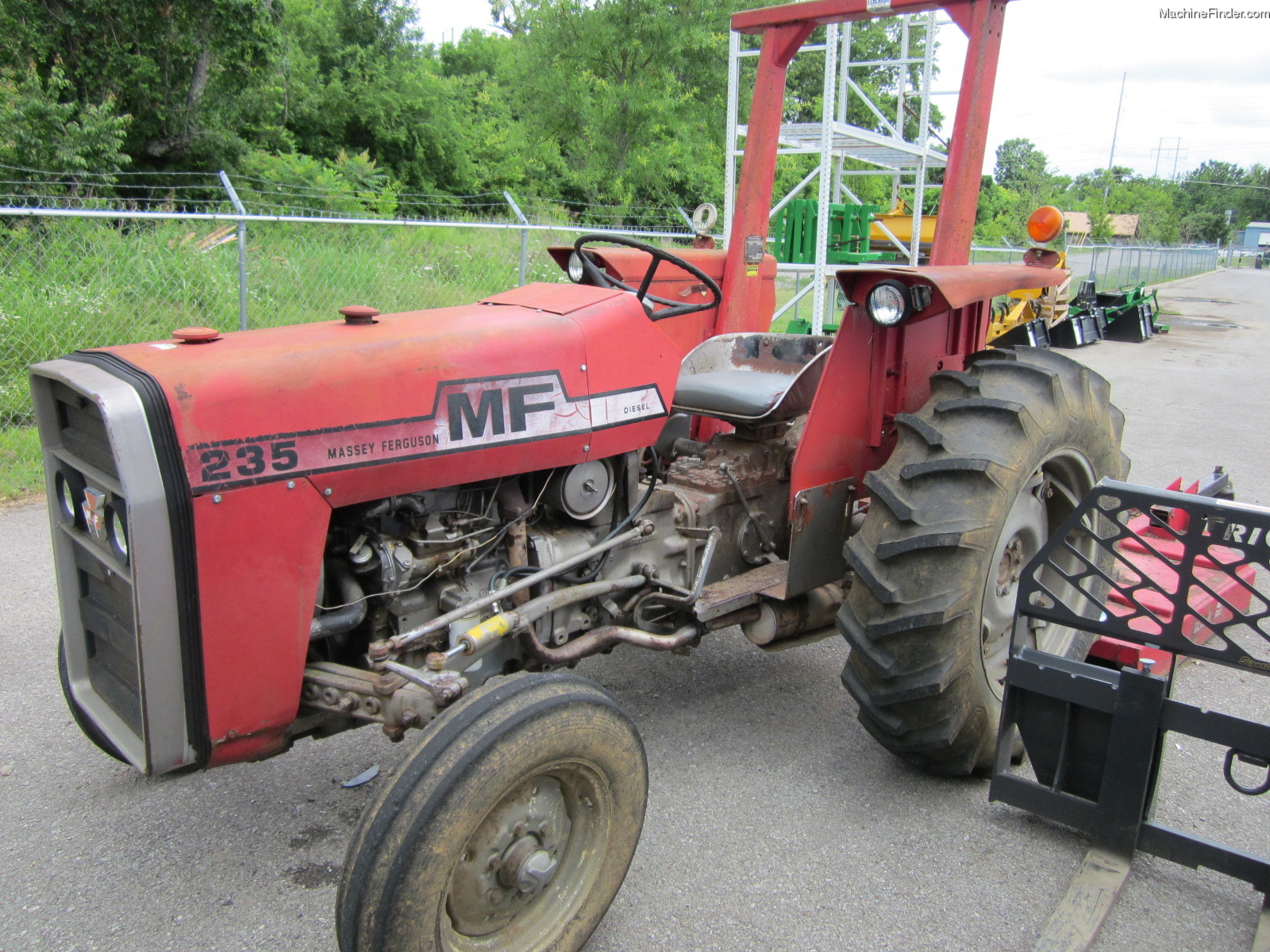 Massey Ferguson 235 Tractors Utility 40 100hp John Deere Machinefinder 1964