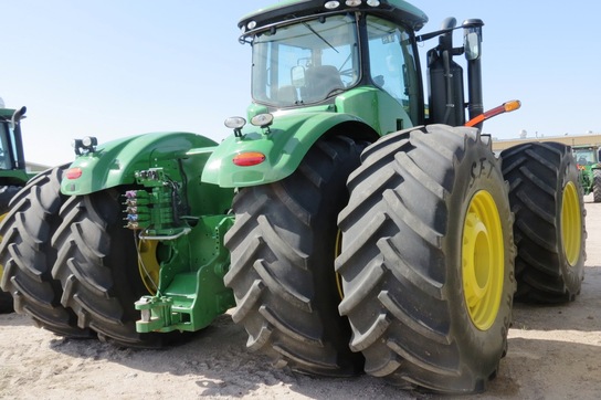 2013 John Deere 9560R