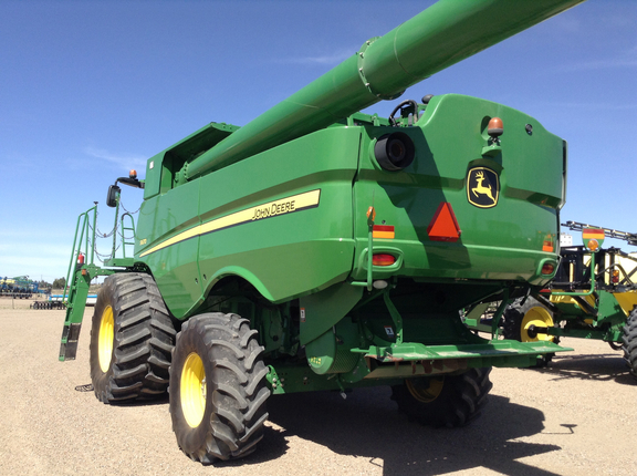 2014 John Deere S670