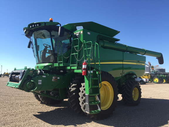 2015 John Deere S670