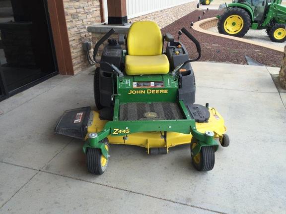 2015 John Deere Z445