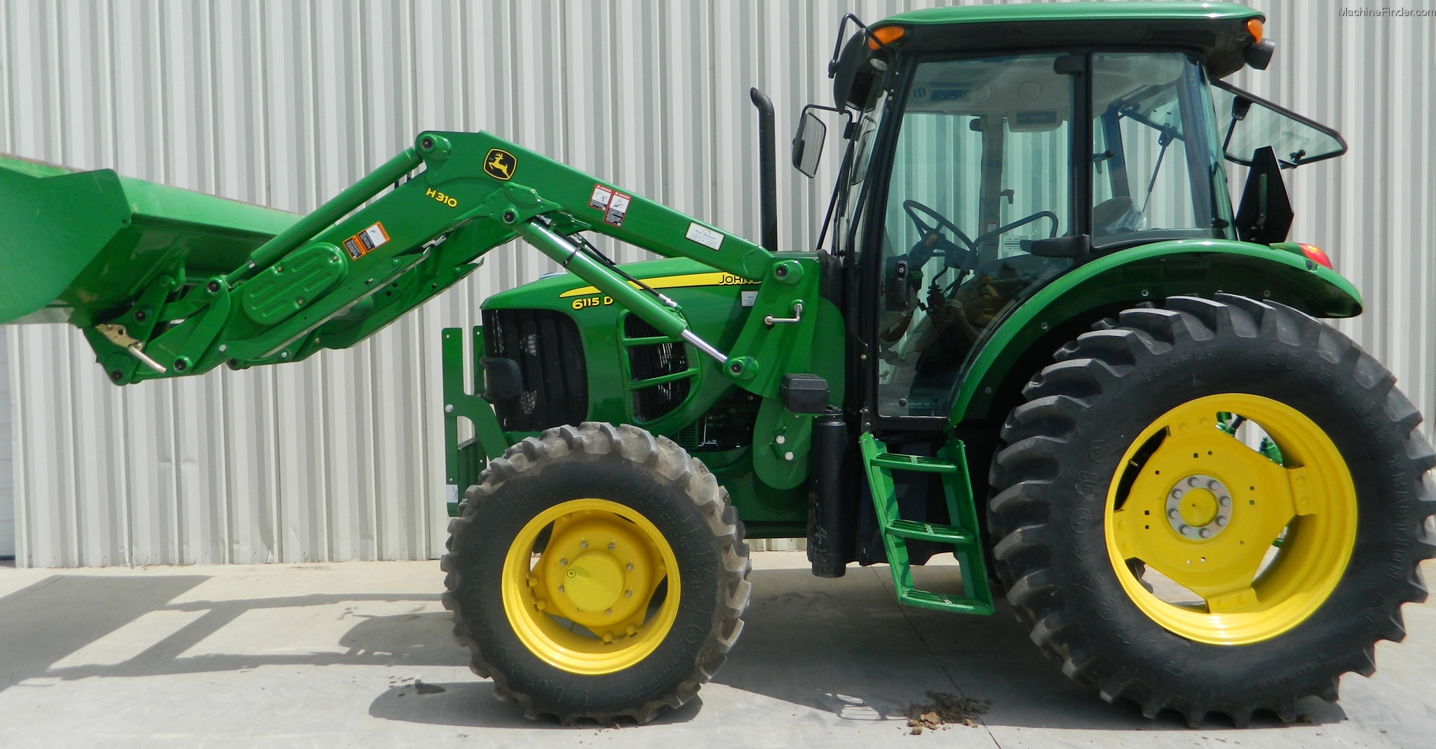 2012-john-deere-6115d-tractors-utility-40-100hp-john-deere