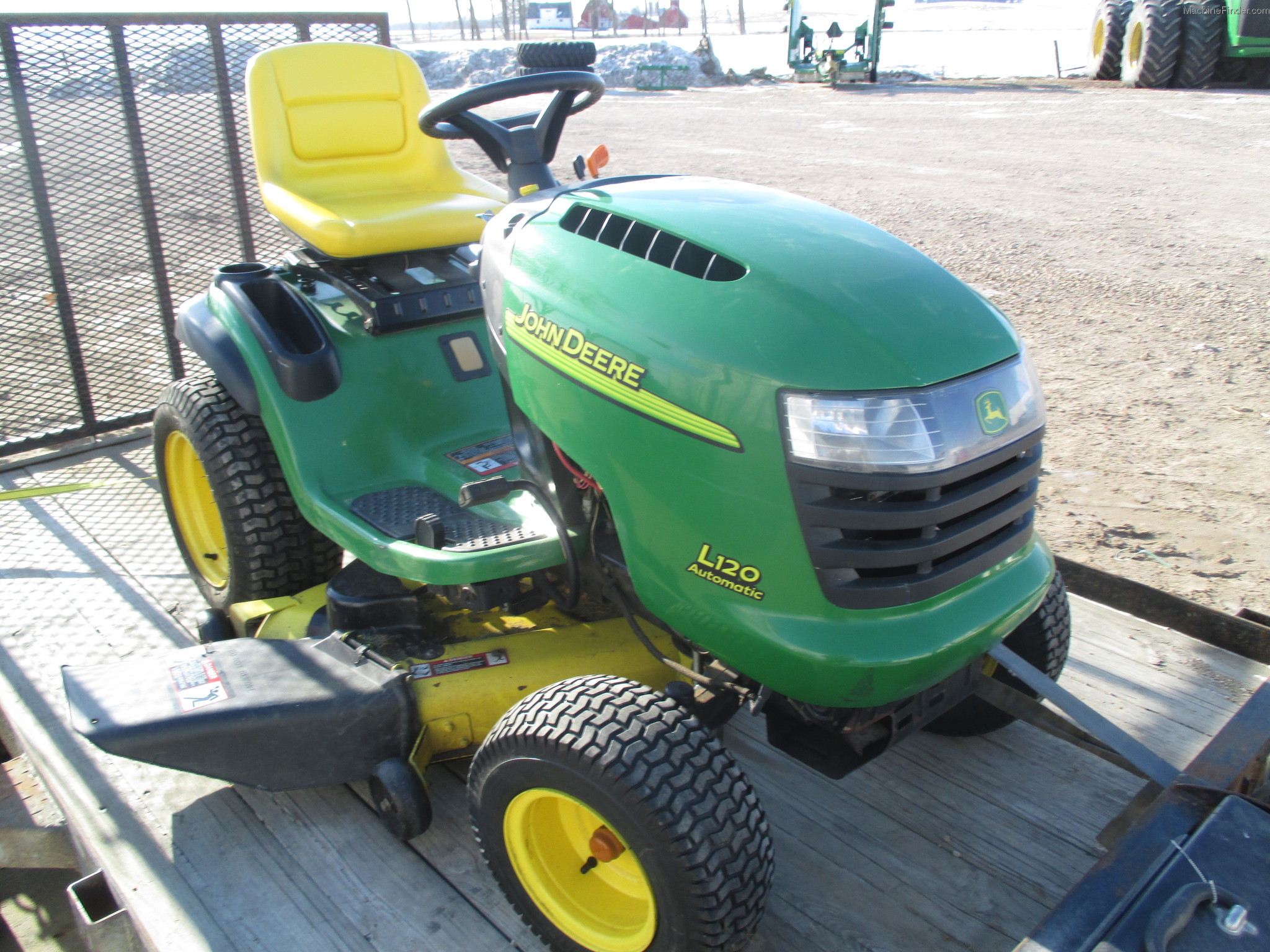 2003 John Deere L120 Lawn And Garden And Commercial Mowing John Deere Machinefinder 4980