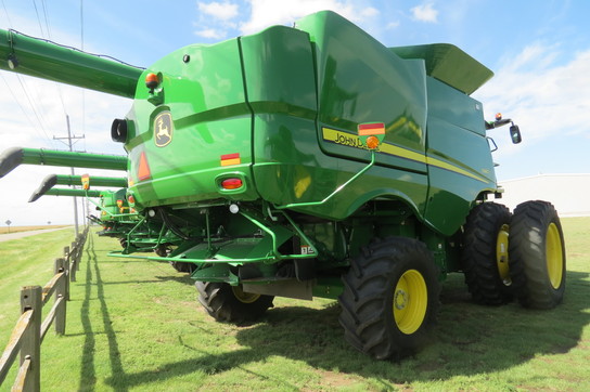 2014 John Deere S660