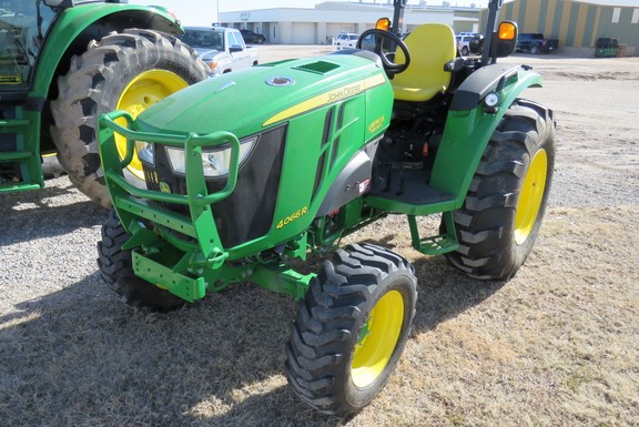 2015 John Deere 4066R