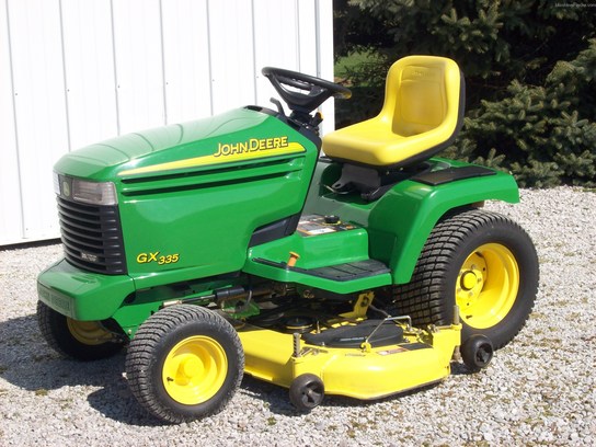 2005 John Deere GX335 Lawn Garden And Commercial Mowing John Deere