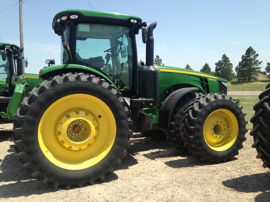 2014 John Deere 8310R