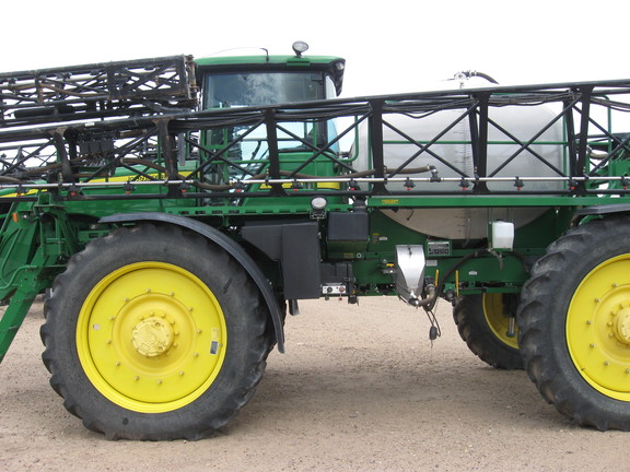 2010 John Deere 4930