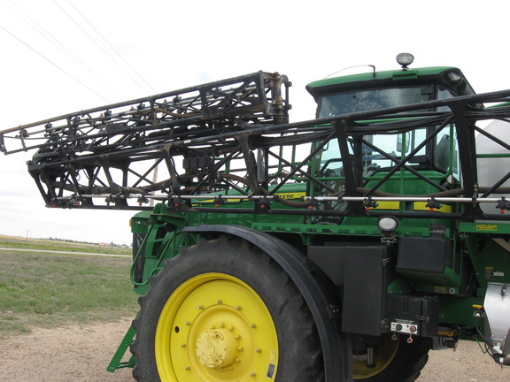 2010 John Deere 4930