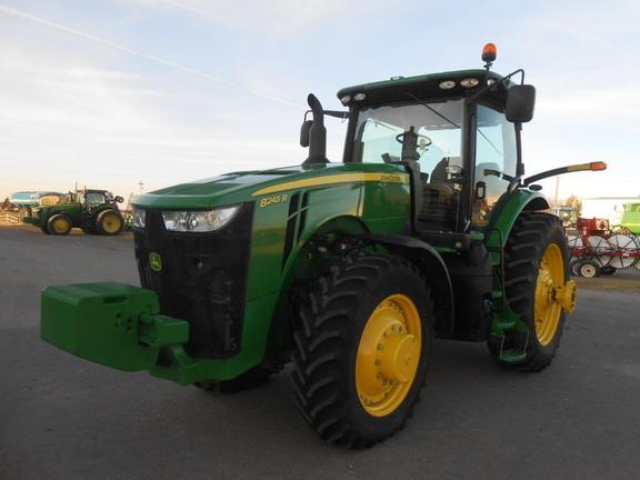 2015 John Deere 8245R