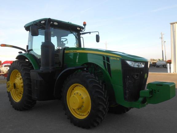 2015 John Deere 8245R