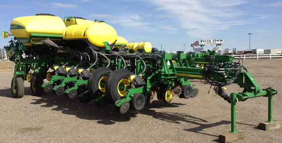 2014 John Deere 1770NT