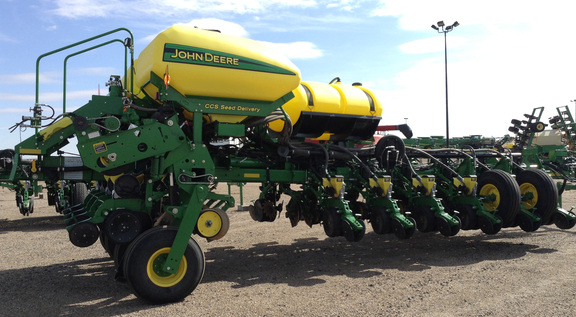 2014 John Deere 1770NT