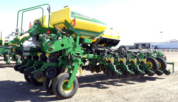 2014 John Deere 1770NT