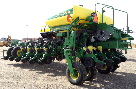 2014 John Deere 1770NT