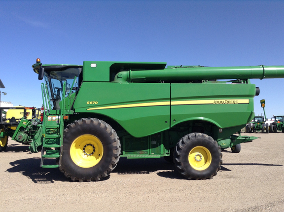 2014 John Deere S670