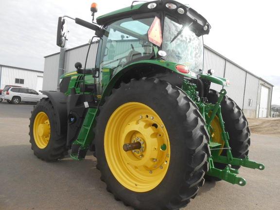 2015 John Deere 6175R